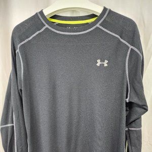 Under Armor Catalyst thermal shirt, size XLarge.